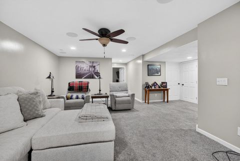 Tiny photo for 5317 Hillandale Road, Davenport, IA 52806 (MLS # 12618607)