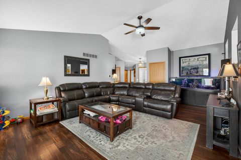 Tiny photo for 5317 Hillandale Road, Davenport, IA 52806 (MLS # 12618607)