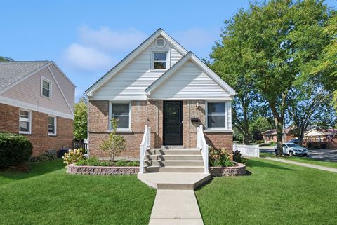 Tiny photo for 600 8th Avenue, La Grange, IL 60525 (MLS # 12504941)