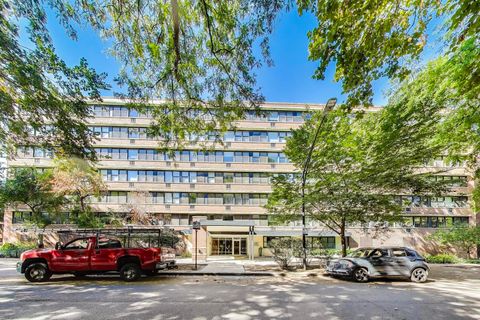 Photo of 2300 N Commonwealth Avenue #7D, Chicago, IL 60614 (MLS # 12485074)