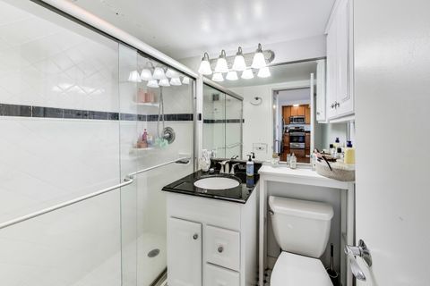 Tiny photo for 2300 N Commonwealth Avenue #7D, Chicago, IL 60614 (MLS # 12485074)