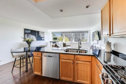 Tiny photo for 2300 N Commonwealth Avenue #7D, Chicago, IL 60614 (MLS # 12485074)