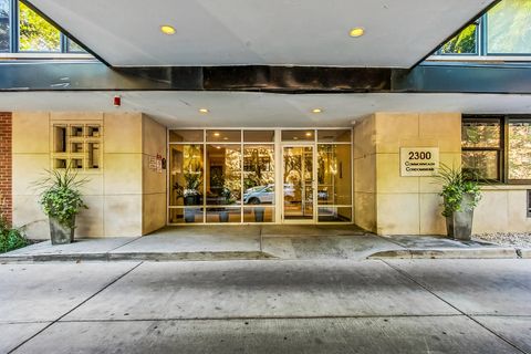 Tiny photo for 2300 N Commonwealth Avenue #7D, Chicago, IL 60614 (MLS # 12485074)