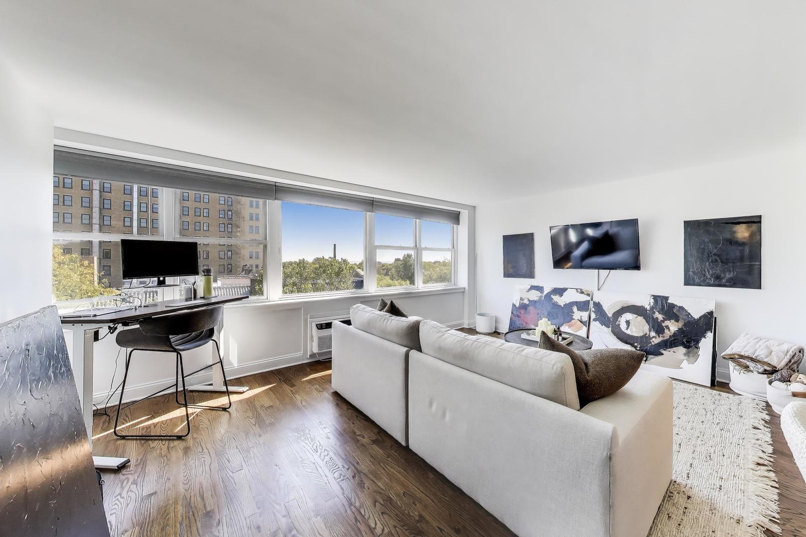 2300 N Commonwealth Avenue 7D