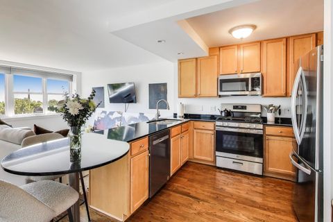 Tiny photo for 2300 N Commonwealth Avenue #7D, Chicago, IL 60614 (MLS # 12485074)