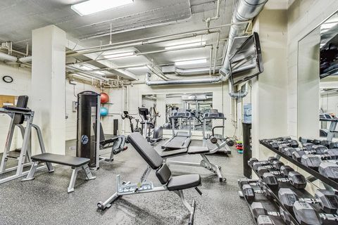 Tiny photo for 2300 N Commonwealth Avenue #7D, Chicago, IL 60614 (MLS # 12485074)