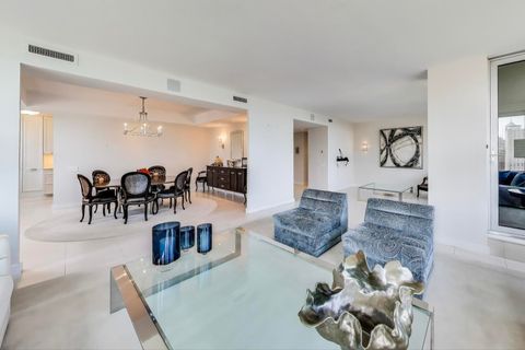 Tiny photo for 1000 N Lake Shore Plaza #24B, Chicago, IL 60611 (MLS # 12503268)