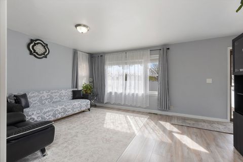 Tiny photo for 6718 W Forest Preserve Drive, Harwood Heights, IL 60706 (MLS # 12623451)