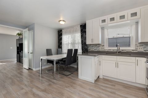 Tiny photo for 6718 W Forest Preserve Drive, Harwood Heights, IL 60706 (MLS # 12623451)