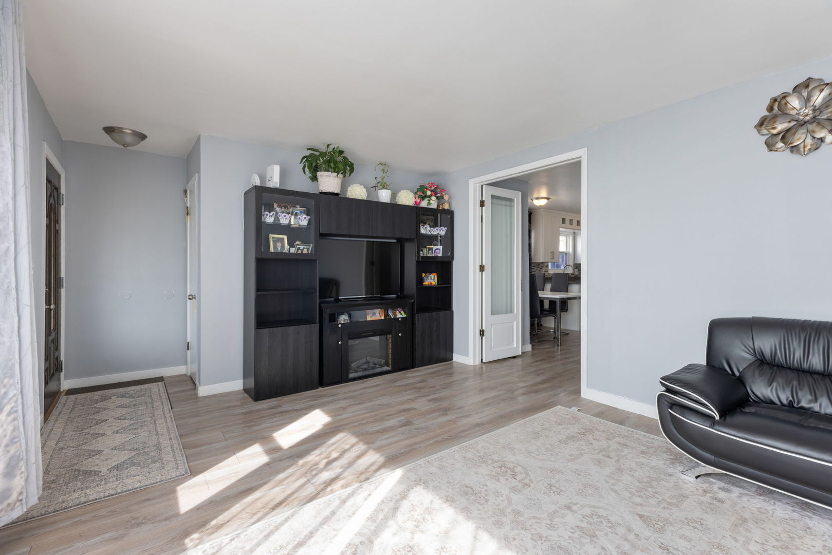 6718 W Forest Preserve Drive