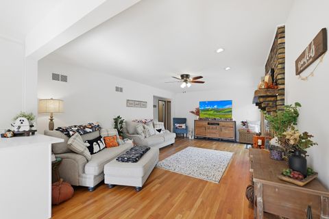 Tiny photo for 27805 S Klemme Road, Crete, IL 60417 (MLS # 12499616)