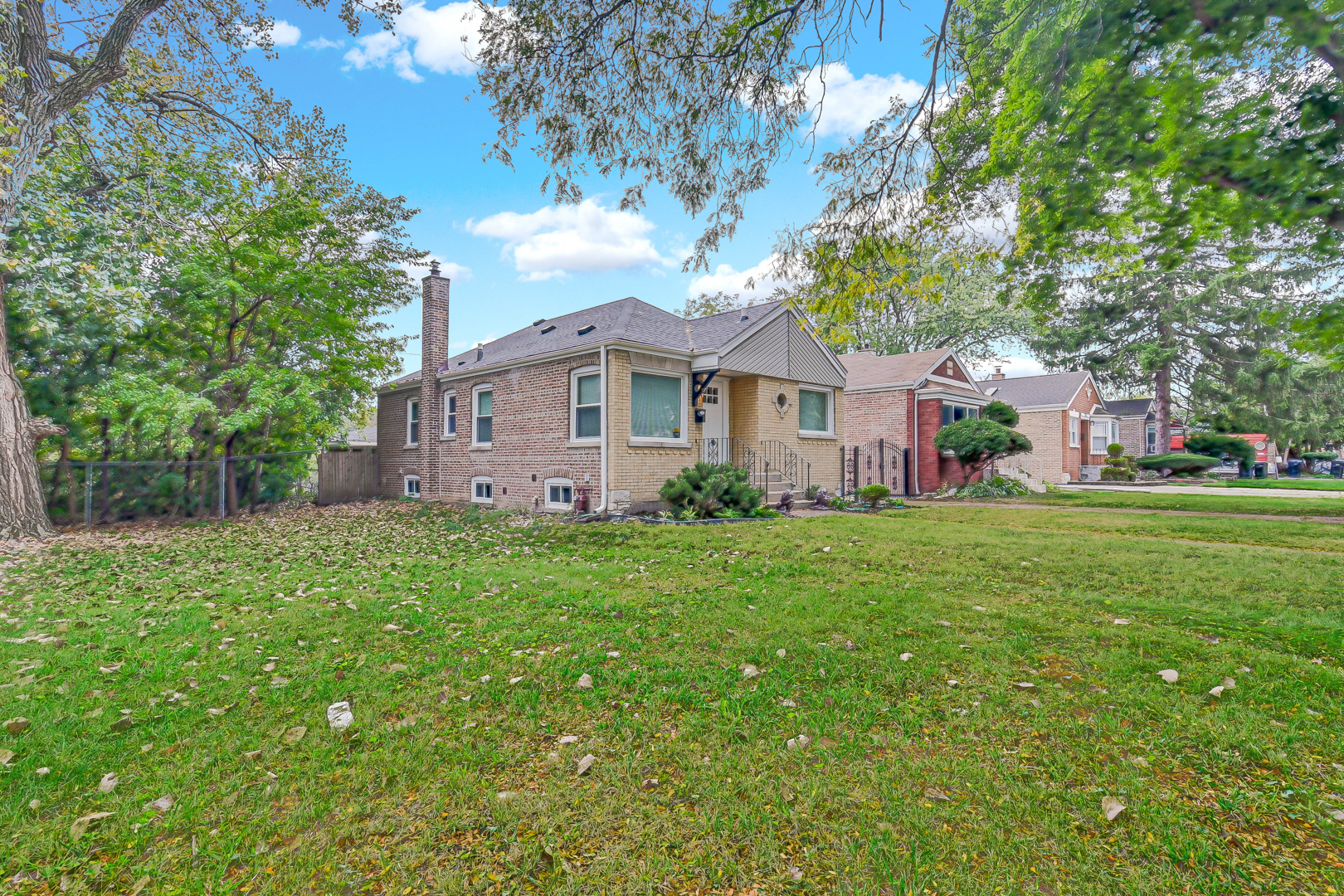 703 W 129th Place
