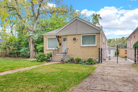 Tiny photo for 703 W 129th Place, Chicago, IL 60628 (MLS # 12502114)