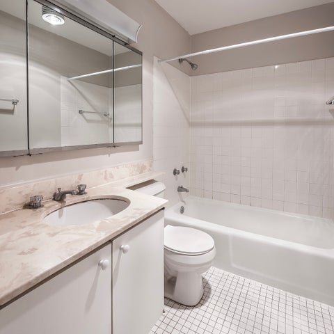 Tiny photo for 5415 N Sheridan Road #2914, Chicago, IL 60640 (MLS # 12762052)