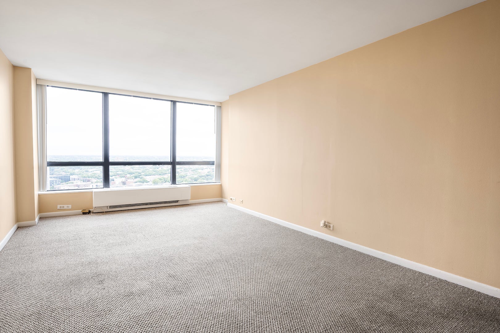 5415 N Sheridan Road 2914