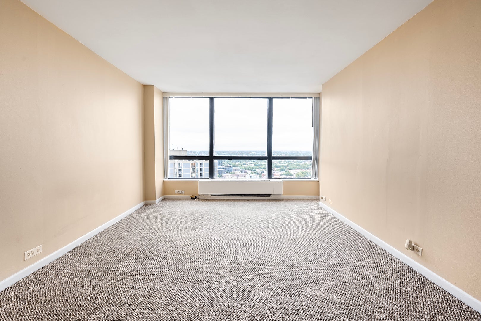 5415 N Sheridan Road 2914