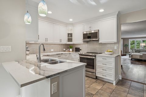 Tiny photo for 1180 Mistwood Court #1180-A, Downers Grove, IL 60515 (MLS # 12495659)