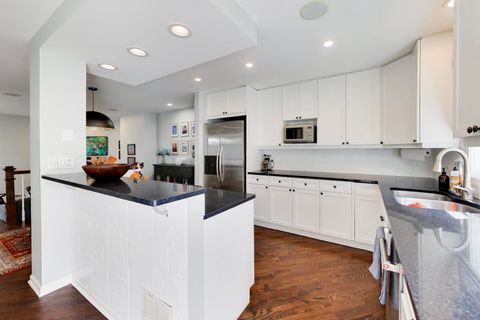 Tiny photo for 3331 N Racine Avenue #D, Chicago, IL 60657 (MLS # 12621794)