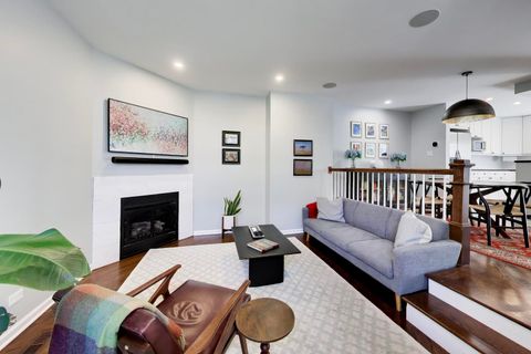 Tiny photo for 3331 N Racine Avenue #D, Chicago, IL 60657 (MLS # 12621794)