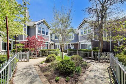 Photo of 3331 N Racine Avenue #D, Chicago, IL 60657 (MLS # 12621794)