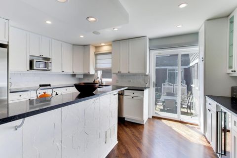 Tiny photo for 3331 N Racine Avenue #D, Chicago, IL 60657 (MLS # 12621794)