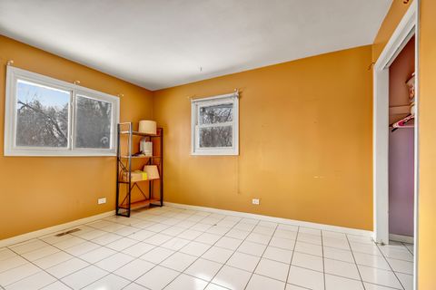 Tiny photo for 4022 N Cass Avenue, Westmont, IL 60559 (MLS # 12529905)