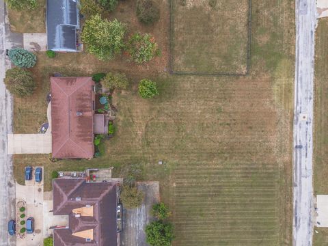 Tiny photo for 104 Boulder Drive, Gridley, IL 61744 (MLS # 12490372)