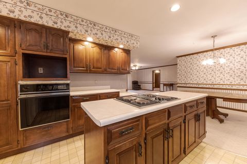 Tiny photo for 104 Boulder Drive, Gridley, IL 61744 (MLS # 12490372)