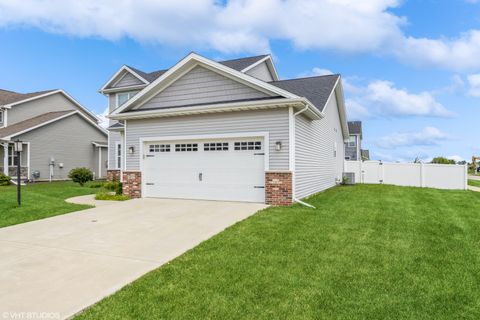 Photo of 3802 Slate Drive, Champaign, IL 61822 (MLS # 12465333)