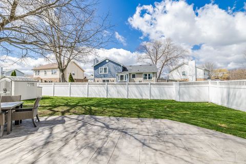 Tiny photo for 16624 Manchester Street, Tinley Park, IL 60477 (MLS # 12612197)