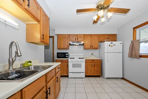 Tiny photo for 8936 Sproat Avenue, Oak Lawn, IL 60453 (MLS # 12570736)