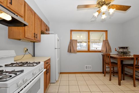 Tiny photo for 8936 Sproat Avenue, Oak Lawn, IL 60453 (MLS # 12570736)