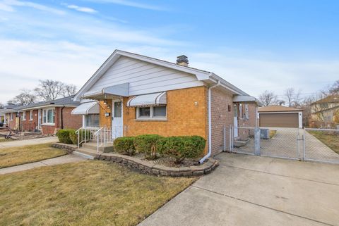 Photo of 8936 Sproat Avenue, Oak Lawn, IL 60453 (MLS # 12570736)