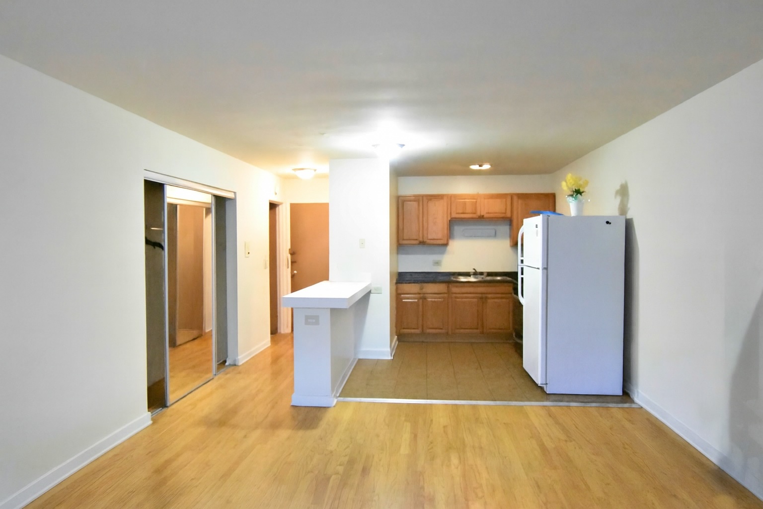 2409 W Balmoral Avenue 3D
