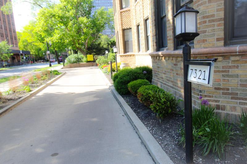 7321 S South Shore Drive 7B