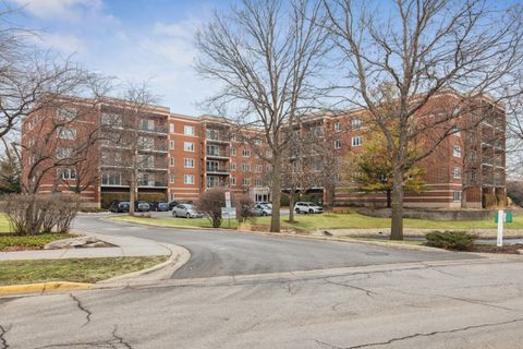 Photo of 5225 N Riversedge Terrace #201, Chicago, IL 60630 (MLS # 12569957)