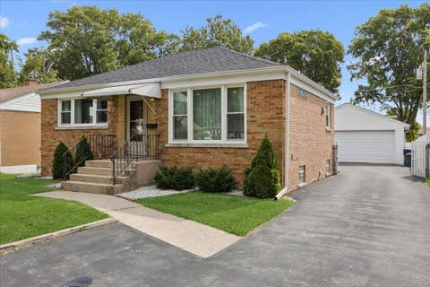 Photo of 1527 N Wolf Road, Berkeley, IL 60163 (MLS # 12703366)