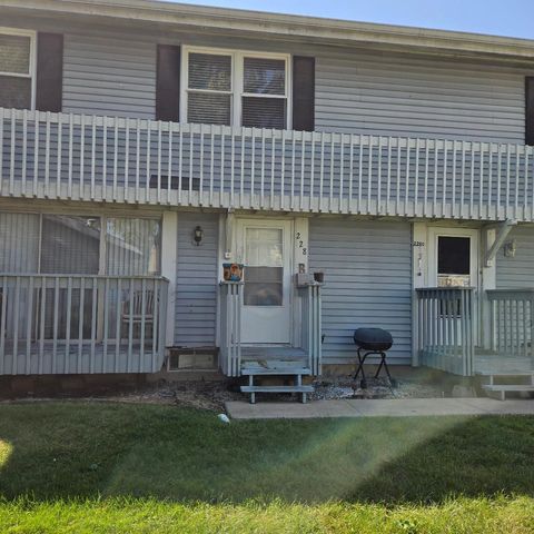 Photo of 228 ELKHORN Court #B, Bolingbrook, IL 60440 (MLS # 12454483)