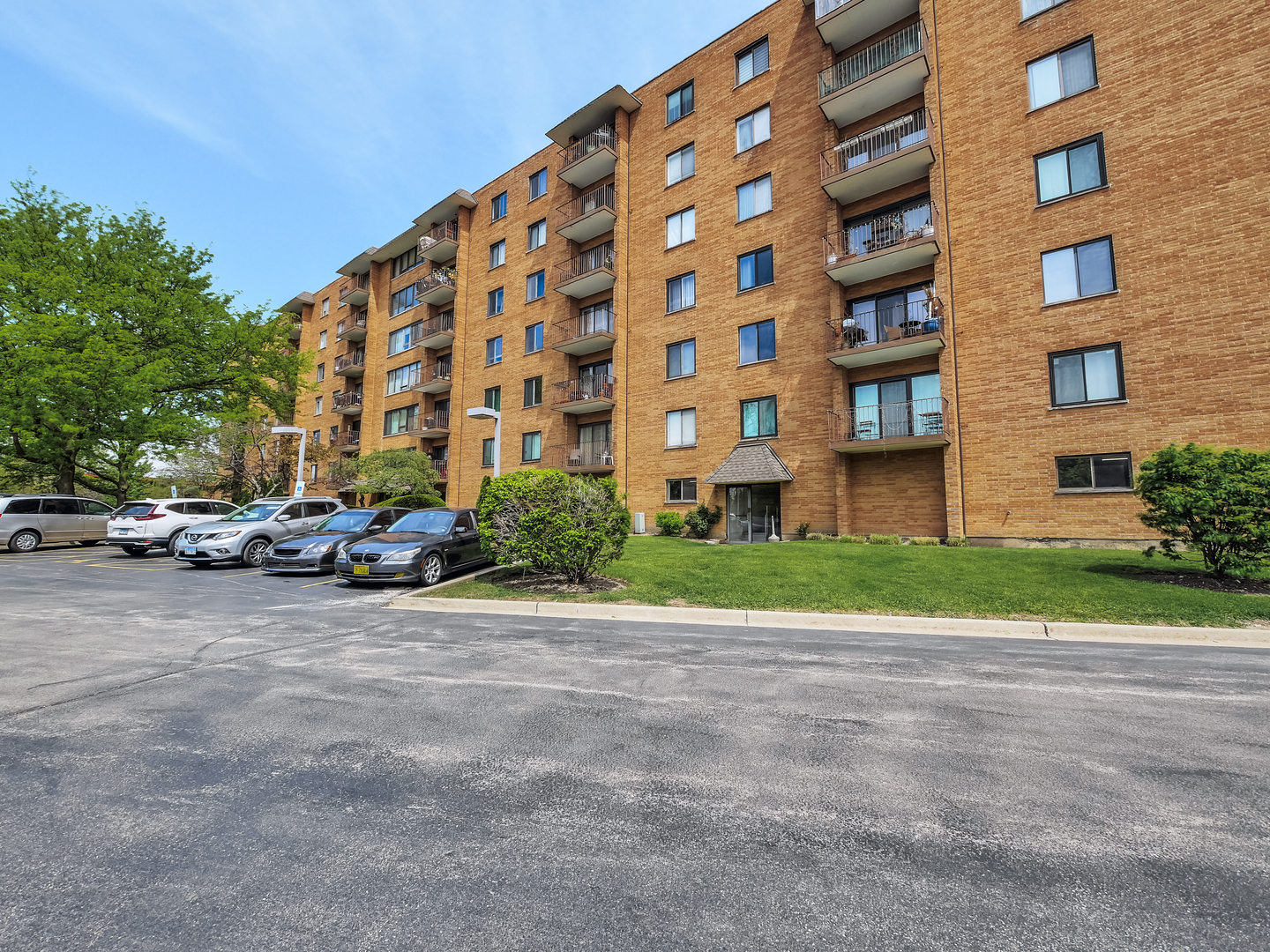 1747 W CRYSTAL Lane 210