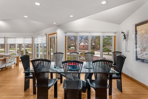 Tiny photo for 2402 N Nottingham Court, Champaign, IL 61821 (MLS # 12545397)