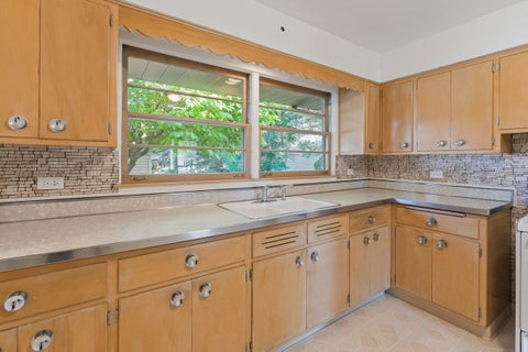 Tiny photo for 119 N Wille Street, Mount Prospect, IL 60056 (MLS # 12779122)