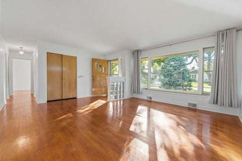 Tiny photo for 119 N Wille Street, Mount Prospect, IL 60056 (MLS # 12779122)