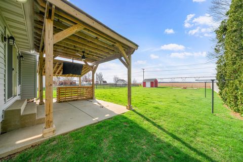 Tiny photo for 936 Suzy Street, Lake Holiday, IL 60548 (MLS # 12613831)