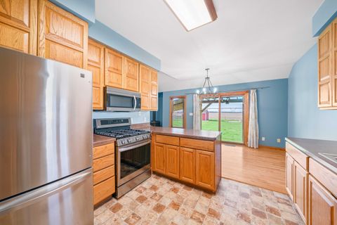 Tiny photo for 936 Suzy Street, Lake Holiday, IL 60548 (MLS # 12613831)