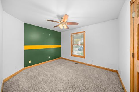 Tiny photo for 936 Suzy Street, Lake Holiday, IL 60548 (MLS # 12613831)