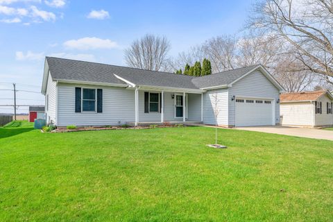 Tiny photo for 936 Suzy Street, Lake Holiday, IL 60548 (MLS # 12613831)
