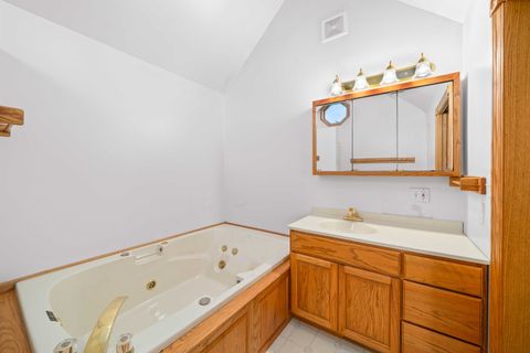 Tiny photo for 936 Suzy Street, Lake Holiday, IL 60548 (MLS # 12613831)