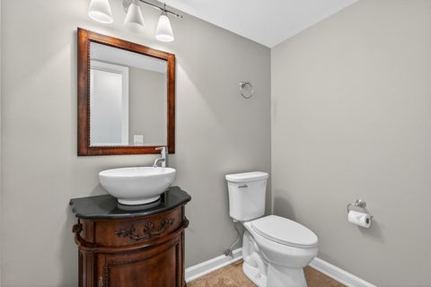 Tiny photo for 607 Wainsford Drive, Hoffman Estates, IL 60169 (MLS # 12544138)