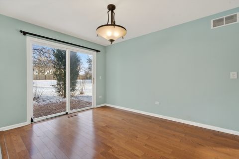 Tiny photo for 607 Wainsford Drive, Hoffman Estates, IL 60169 (MLS # 12544138)