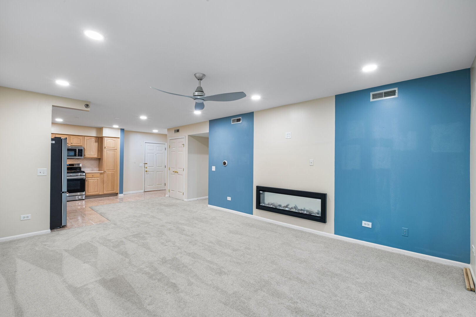 7081 W Touhy Avenue 607